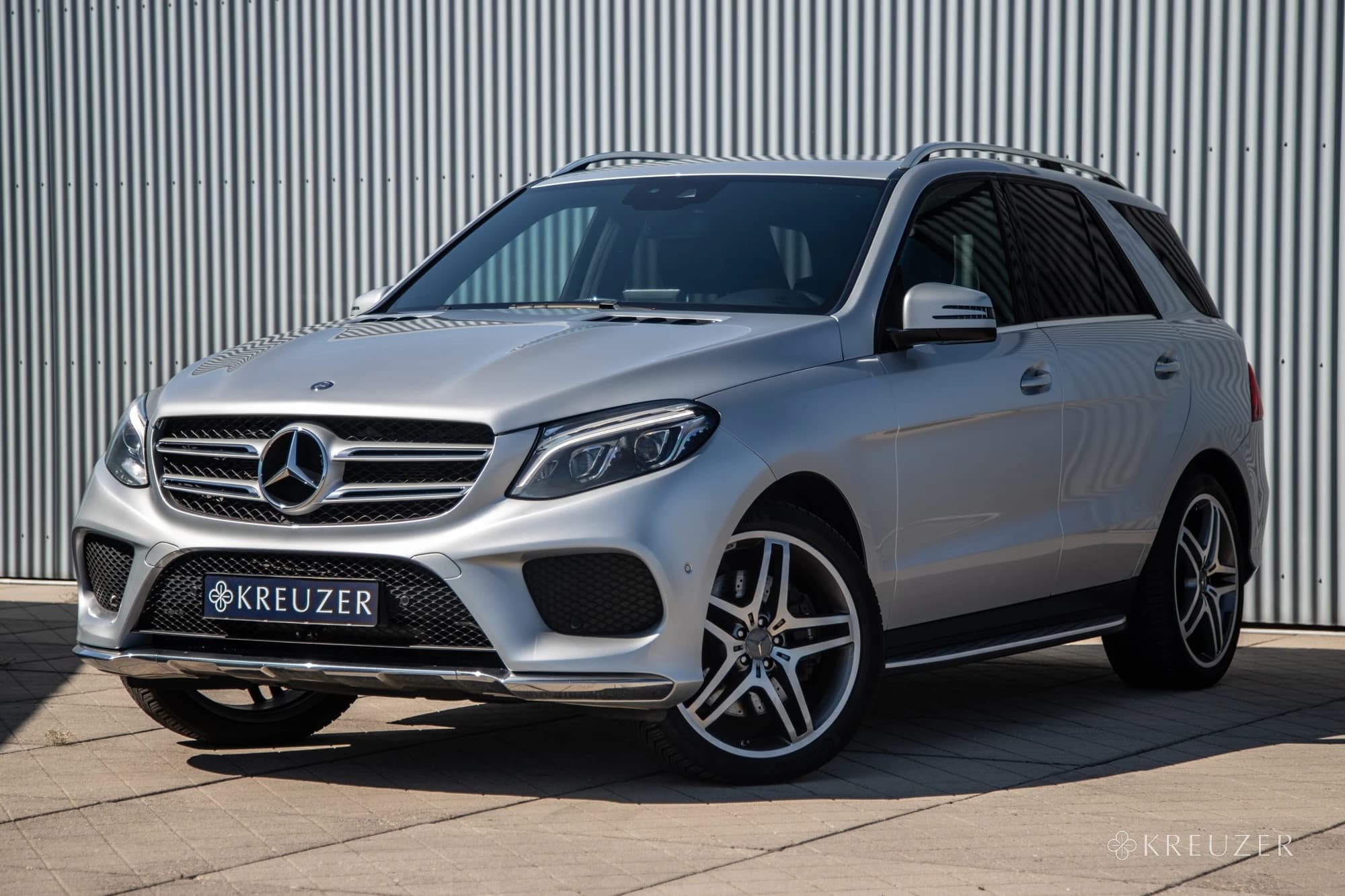 Mercedes-Benz GLE500 4Matic AMG W166 Iridium Silver Metallic