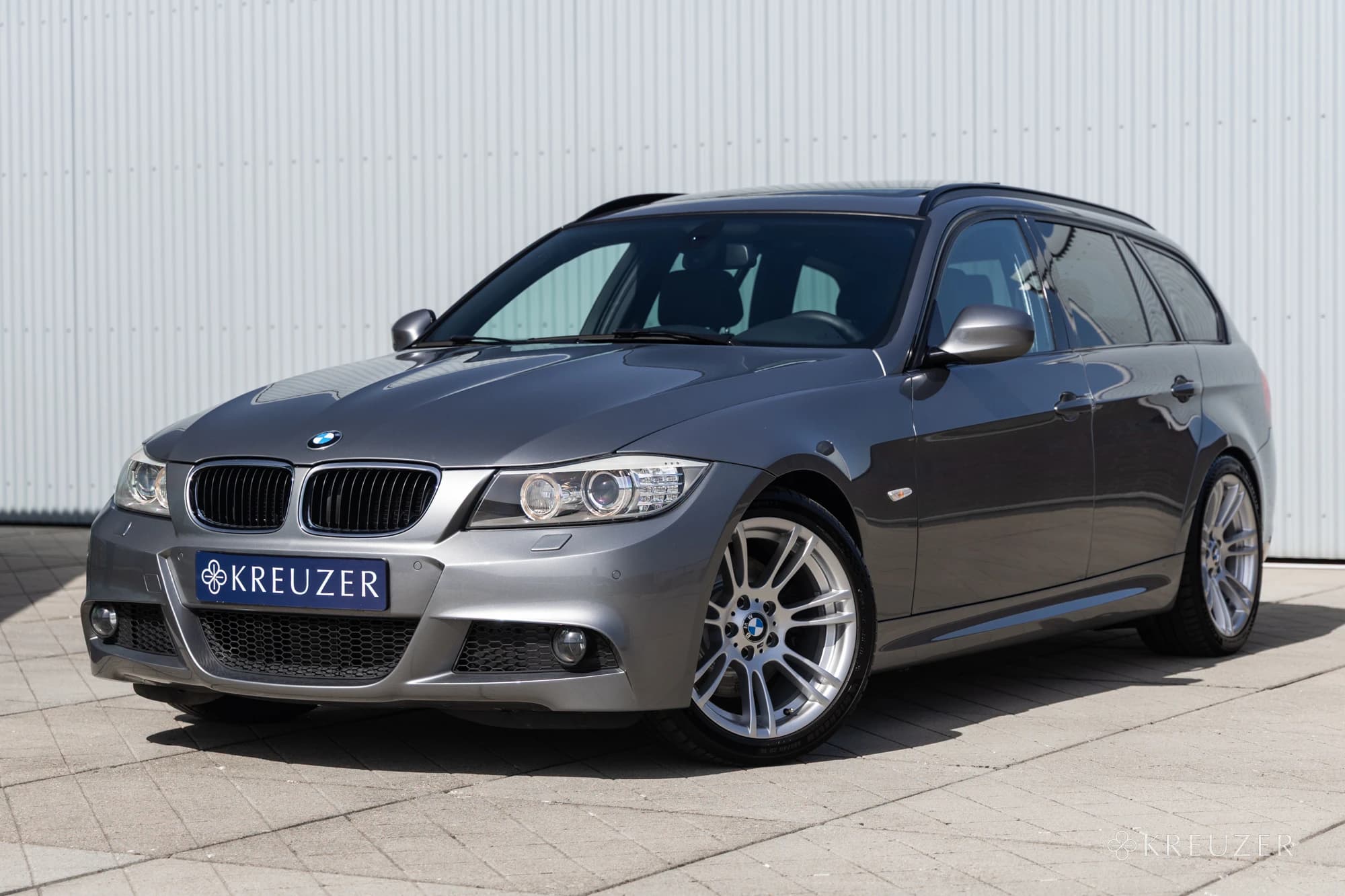 BMW 325d E91 N57 Individual Audio Touring Spacegrau 270M Panorama