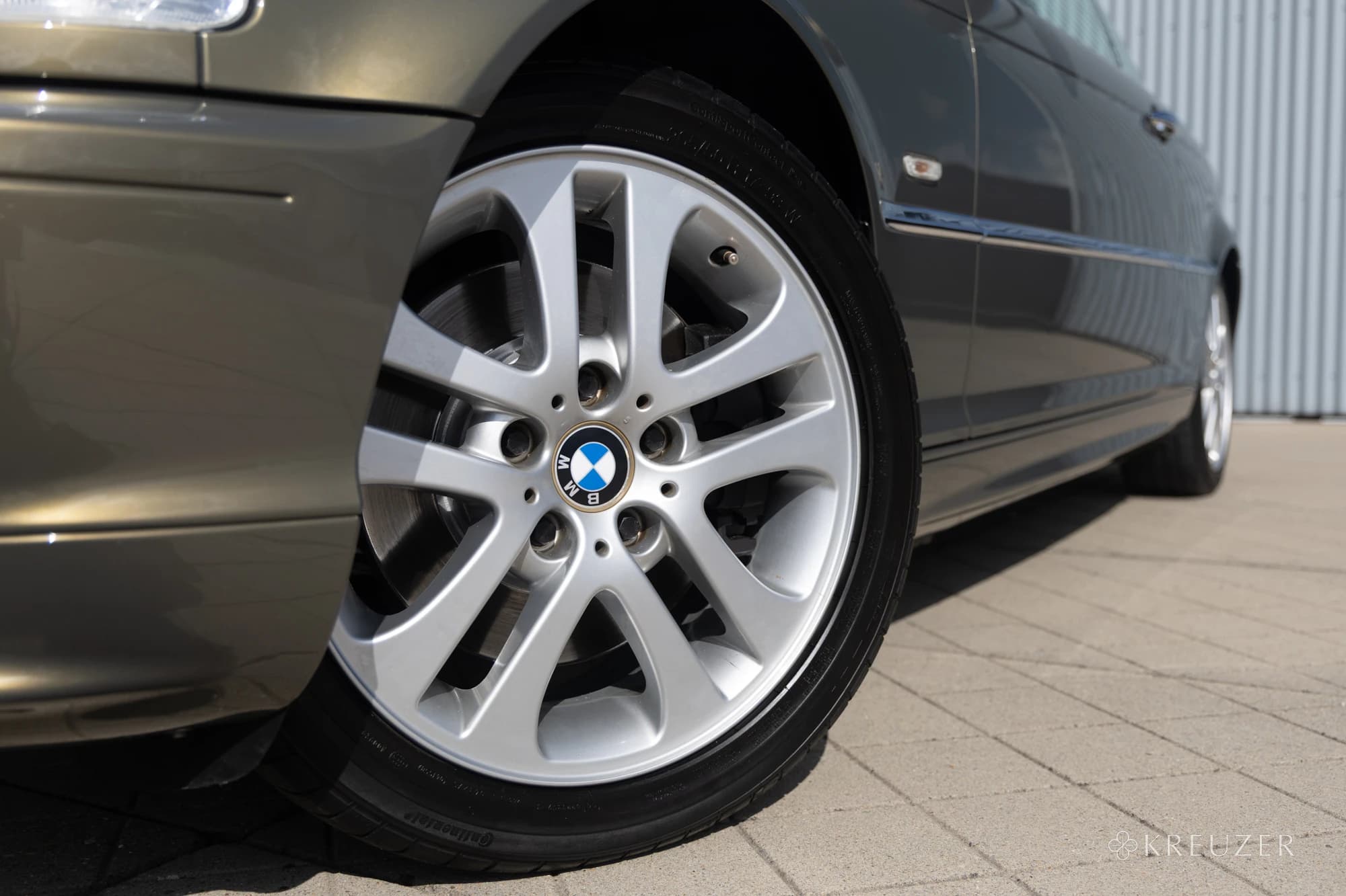 BMW E46 330Ci Cabrio Messing Individual Metallic Dark Olive Nappa Muschelahorn Olive Maple Green Birche E46 Chromline Chrome Line