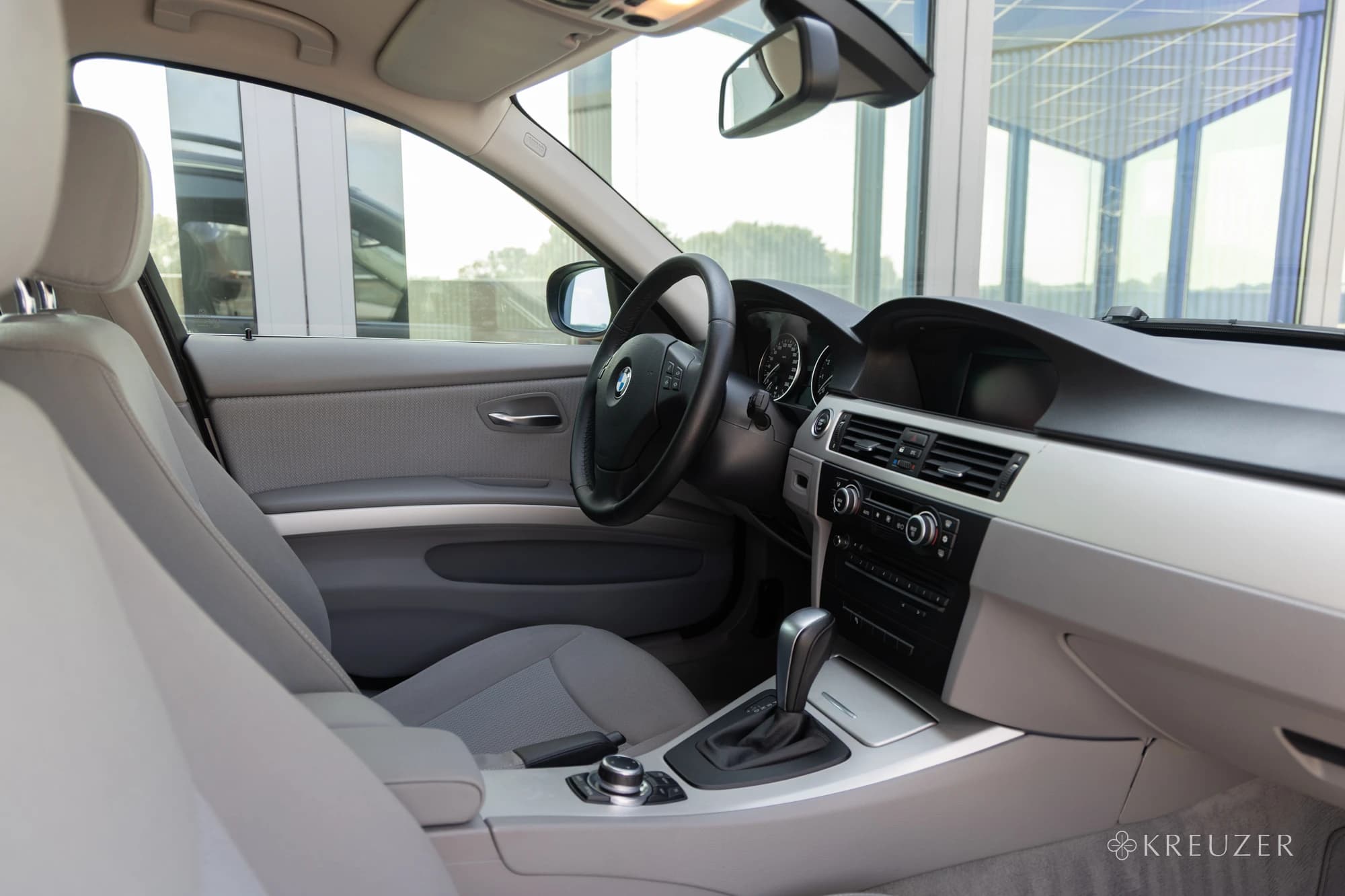 BMW E91 325i E9x Touring Spacegrau N53 Styling 189