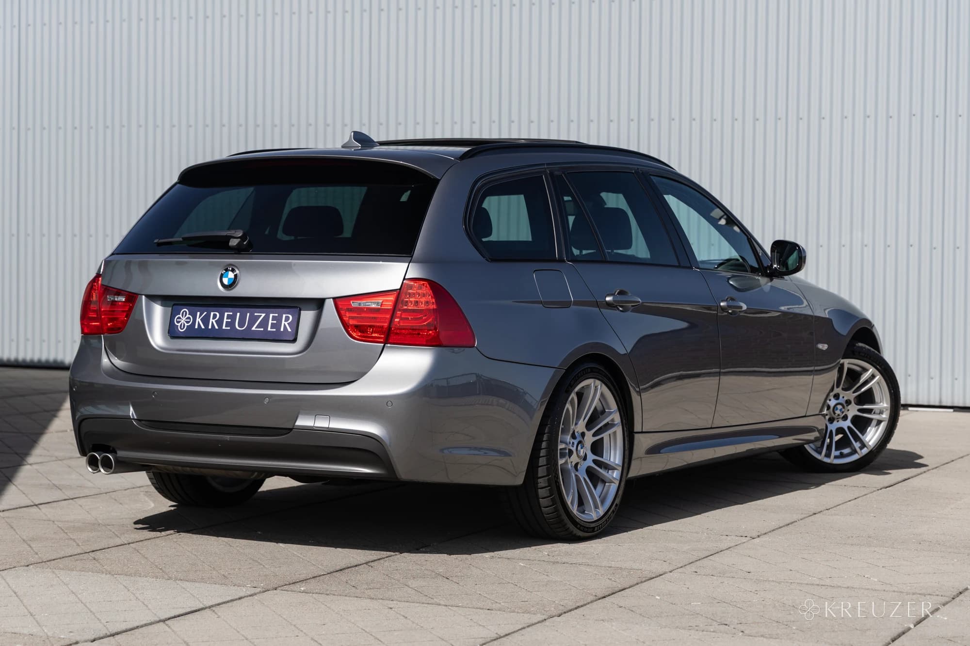 BMW 325d N57 E91 Touring Stage 1 XHP Individual Audio Panorama Spacegrau Metallic Leder Dakota Schwarz