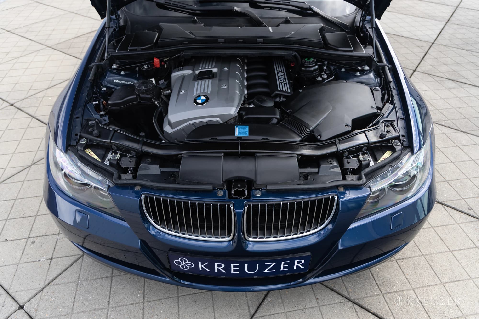 BMW 325i E91 Touring Mysticblau Manual 6-Speed Style 158 N52 Kreuzer